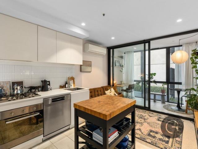 Light Filled Living With A Private Winter Garden