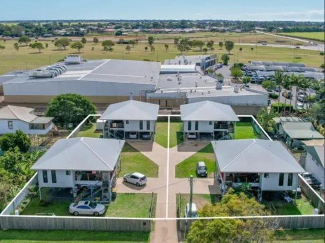 LIGHT FILLED LIVING WITH SPACE, STYLE CONVENIENCE Contemporary style in a convenient Bundaberg North location