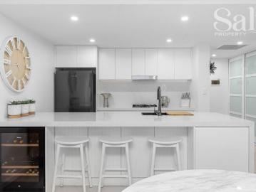 Light Filled Luxury in a Prime Inner City Setting