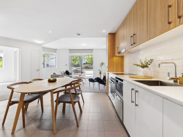 Light filled, Luxurious, Garden apartment