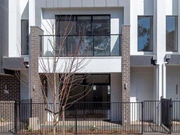 Light Filled Modern Sanctuary with Park Like Setting