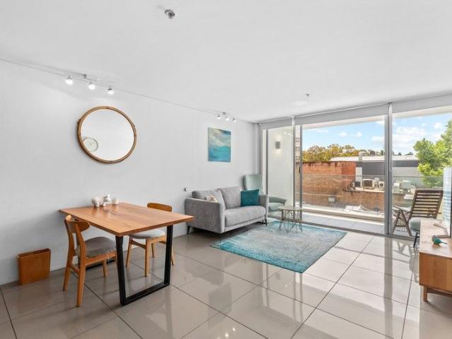 Light Filled North Facing Home in a Prime City Fringe Location