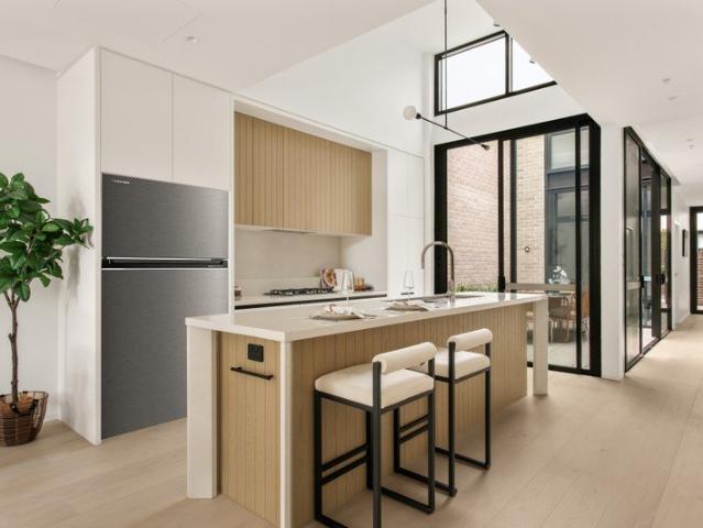 Light Filled Newmarket Residence Offering Style, Comfort & Effortless Coastal Living