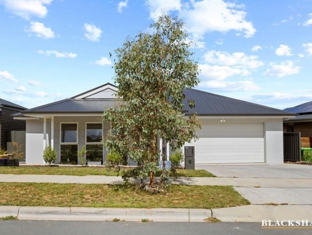 Light Filled Single Level Family Living