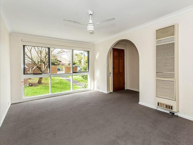 Light Filled, Spacious and Ideally Located