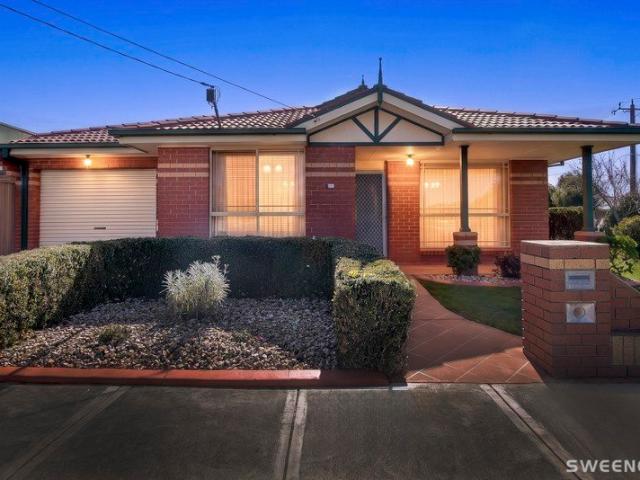 Light Filled, Spacious and Perfectly Positioned on a Corner!