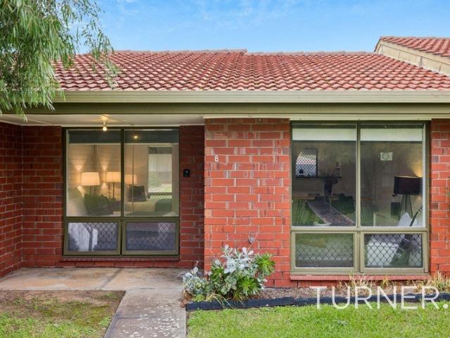 Light Filled Spacious Unit in Manicured Surrounds