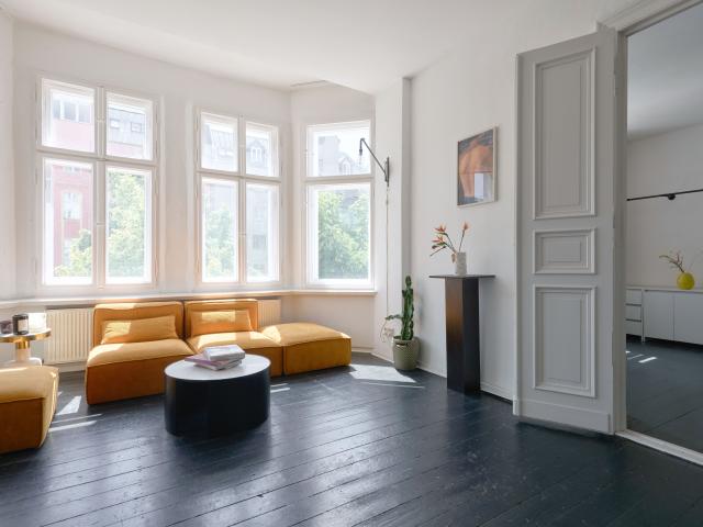 Light filled period apartment near the canal in Kreuzberg