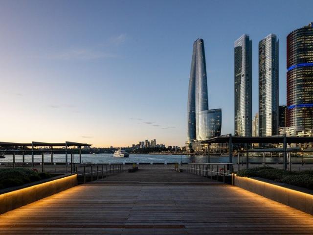 Light filled waterfront oasis in 'Sydney Wharf'