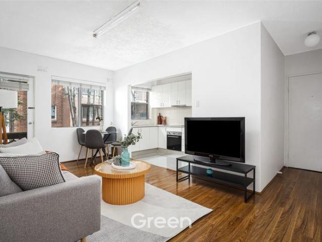 Light Filled & Well Presented Two Bedroom Unit in the Heart of West Ryde