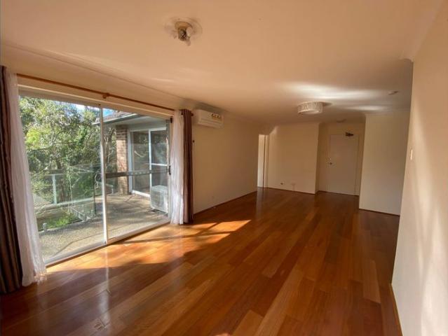 Light Filled Top Floor Apartment