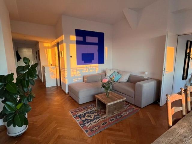 Light filled top floor apartment with roof terrace and TV tower view in Reuterkiez