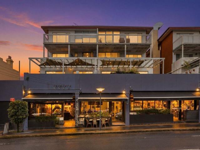Light Filled Top Floor Apartment in Vibrant Lifestyle Setting