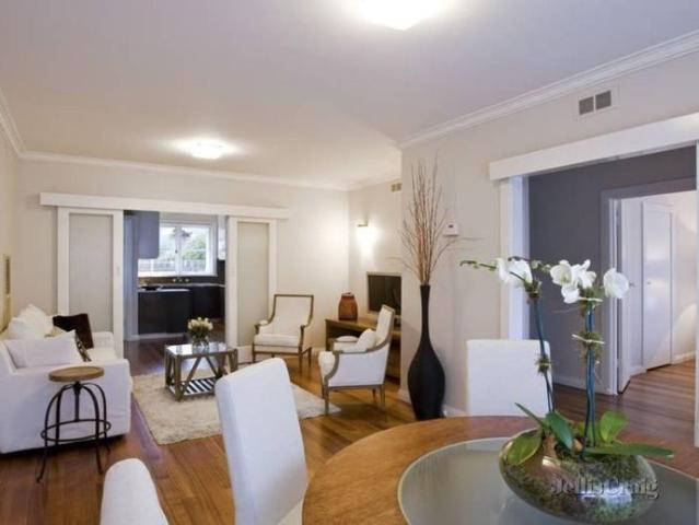 Light Filled Three Bedroom Unit with Private Courtyard