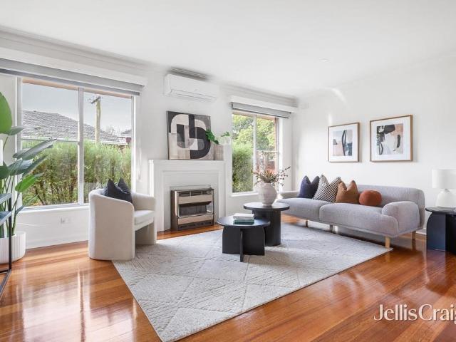 Light Filled Three Bedroom Unit with Private Courtyard