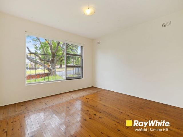 Light Filled Two Bedroom Apartment in Convenient Ashfield Location