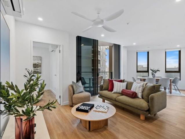 Light Filled Two Bedroom Apartment with City Views