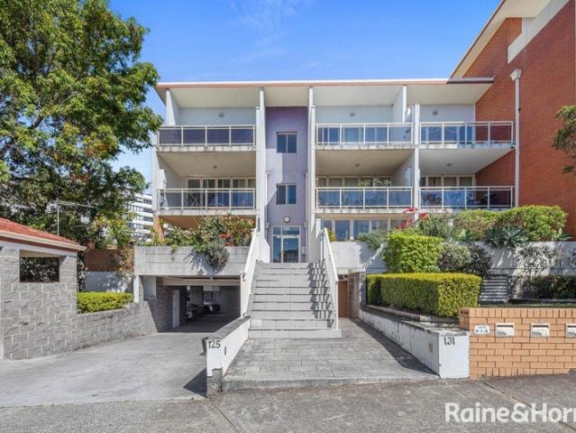 Light Filled Two Bedroom Apartment with North East Aspect