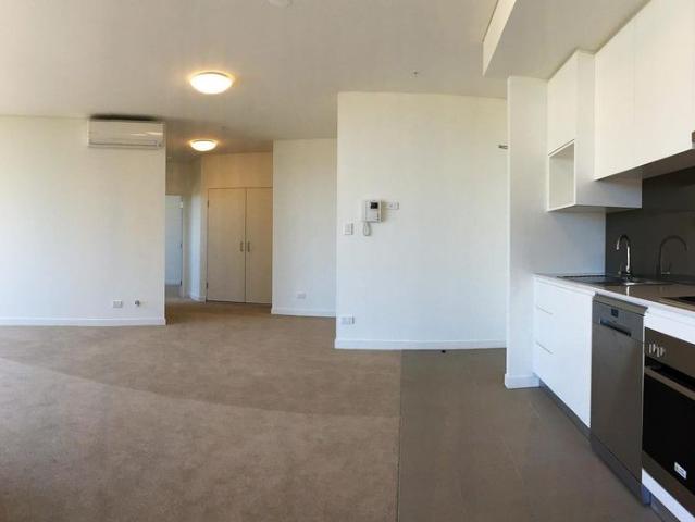Light Filled Two Bedroom in the Heart of Hornsby