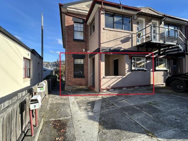 Light Filled Two Bedroom Residence on Byron St