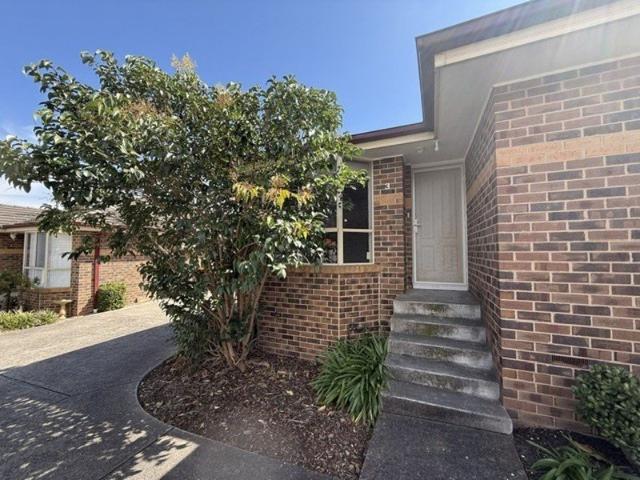 Light Filled Two Bedroom Unit in Convenient Glenroy Location