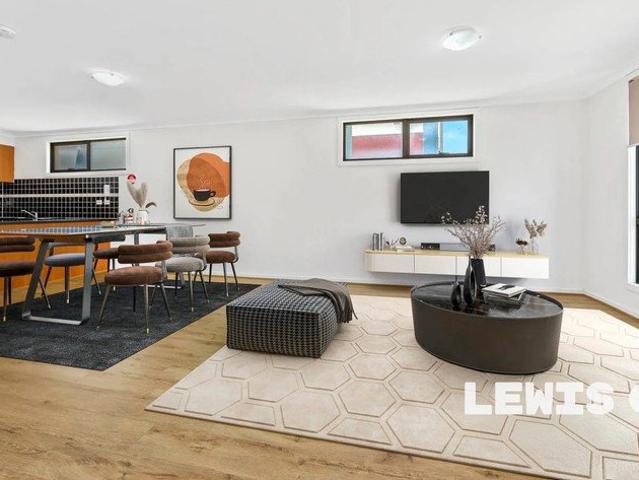 Light Filled Two Storey Apartment in a Prime Location