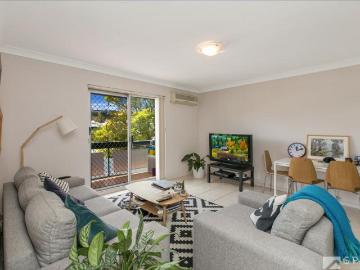 Light Filled Unit In Vibrant Paddington