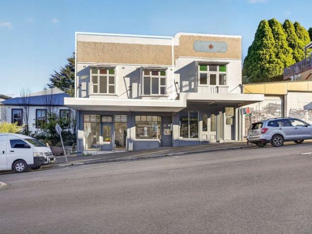 Light Filled Unit in Prime Katoomba Location