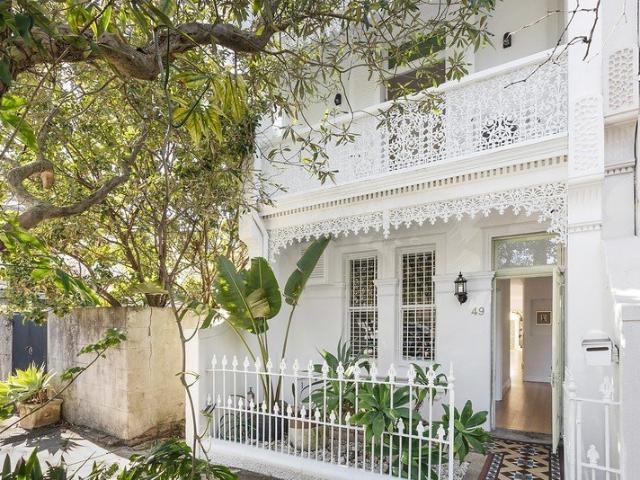 Light Filled Victorian Terrace in Premier Enclave Footsteps to William Street