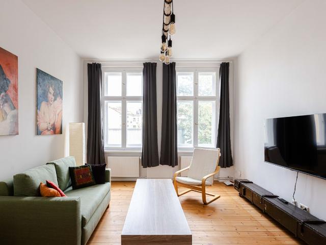 Light flooded apartment with balcony in Moabit prime location, Berlin Amsterdam Apartments for Rent
