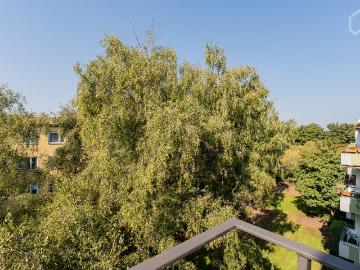 Light flooded, bright 3 room apartment with balcony and fully furnished in Berlin, Berlin Amsterdam Apartments for Rent