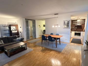 Light flooded, top furnished 2 room balcony apartment with exclusive equipment