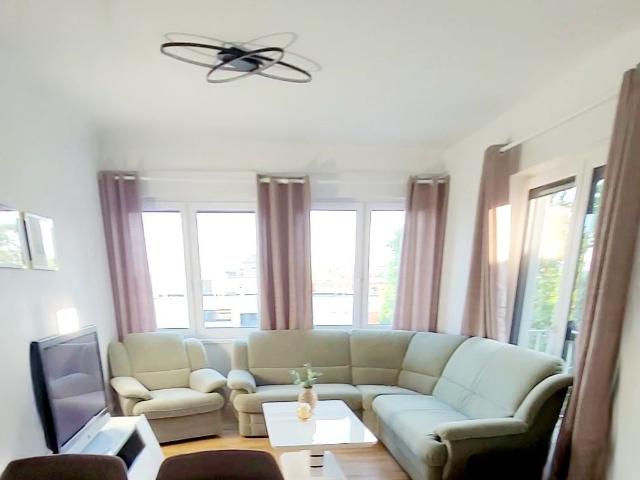 Light flooded 3 room apartment in the heart of Magdeburg