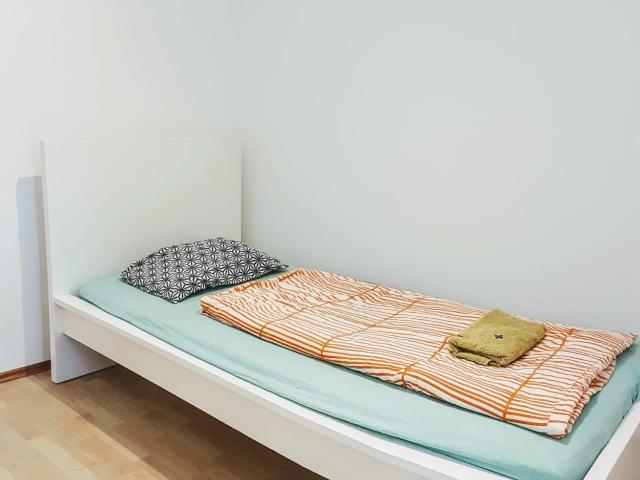 Light furnished room in a WG, Dortmund Amsterdam Apartments for Rent