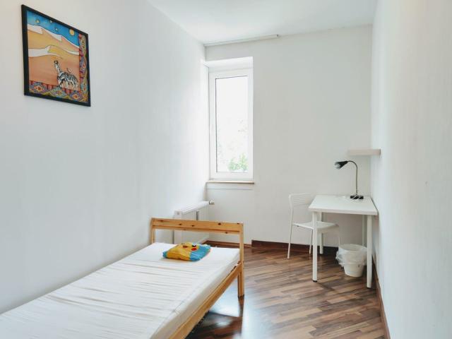 Light furnished room in a WG, Dortmund Amsterdam Apartments for Rent