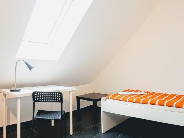 Light furnished room in a WG, Dortmund Amsterdam Apartments for Rent