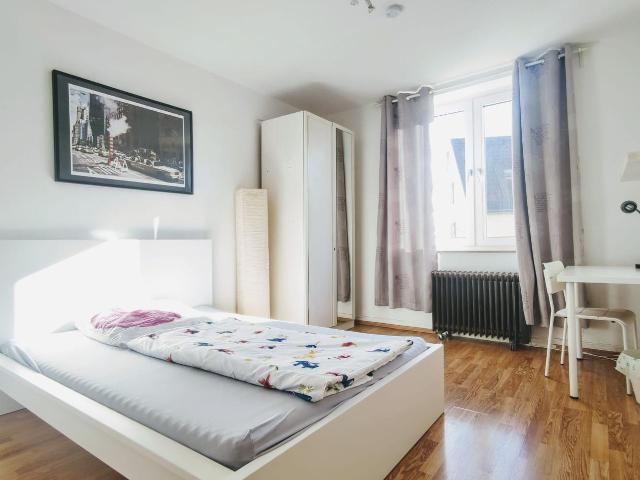 Light furnished room in a WG, Dortmund Amsterdam Apartments for Rent