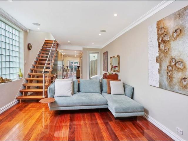 Light, Large Space and Quality in a Premier Neighbourhood, Luxury Living