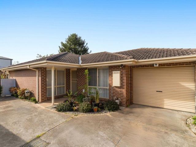 Light, Private and Peacefully Positioned