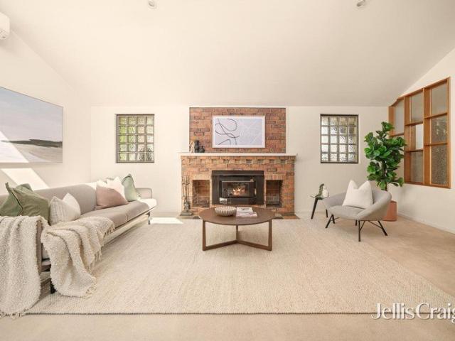 Light, Space & Effortless Single Level Living