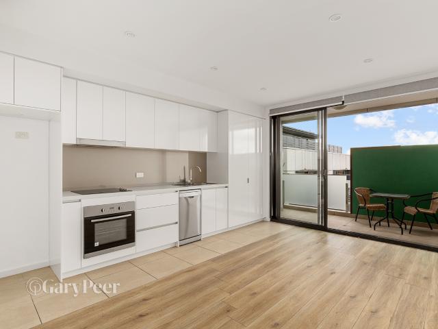Light & Spacious 1 Bedroom in Prime Location