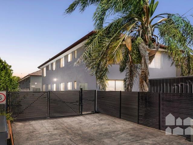 Light, Spacious And Perfectly Positioned