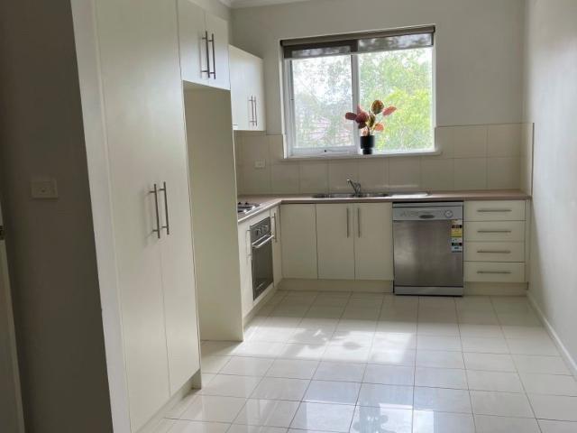 LIGHT, SPACIOUS & QUIET