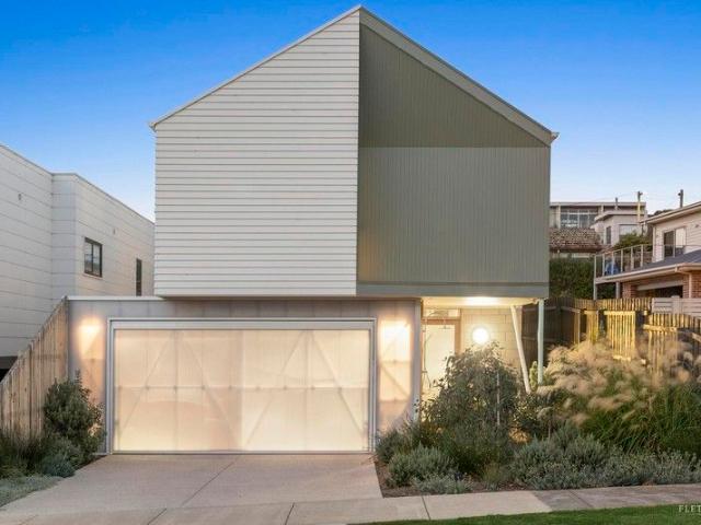 Lightbox House A Statement of Design Excellence