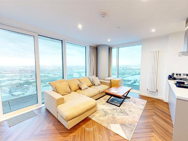 Lightbox, Media City, Salford Quays M50, 2 bed flat to rent, £1,900 pcm | PrimeLocation