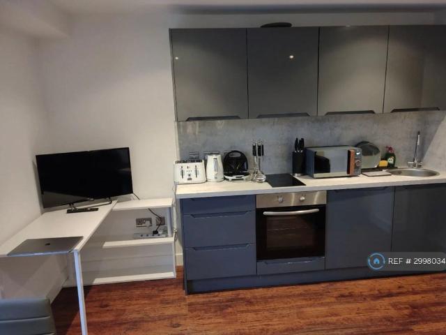 Lightbox, Sheffield, S1 1 bed flat to rent £860 pcm £198 pw