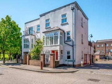 Lightermans Way, Ingress Park, DA9 3 bed house to rent £1,850 pcm £427 pw