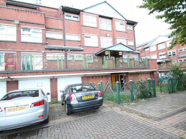 Lighthorne Avenue, Park Central, B16 8ER, United Kingdom | 3 bed apartment for rent #140228843 | Rentberry