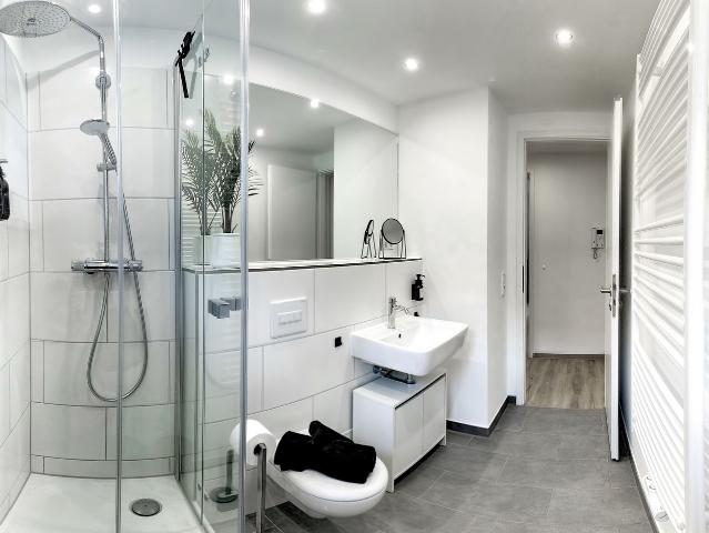 Lightplace Design Apartment 2 Smart TVs Parking space Washing machine and dryer, Braunschweig Amsterdam Apartments for Rent