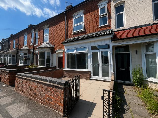Lightwoods Road, Smethwick, B67 2 bed terraced house to rent £1,095 pcm £253 pw